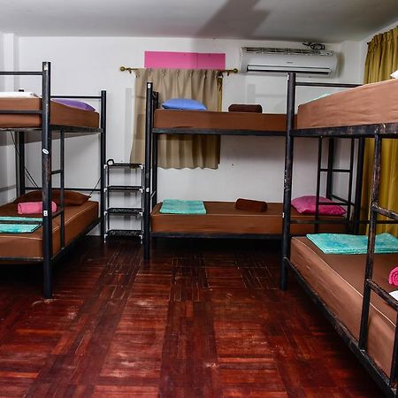 The Wanderlust Hostel Ko Pha Ngan Esterno foto
