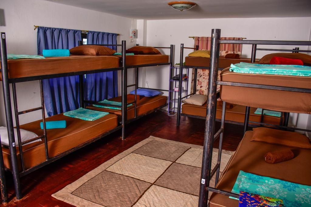 The Wanderlust Hostel Ko Pha Ngan Esterno foto