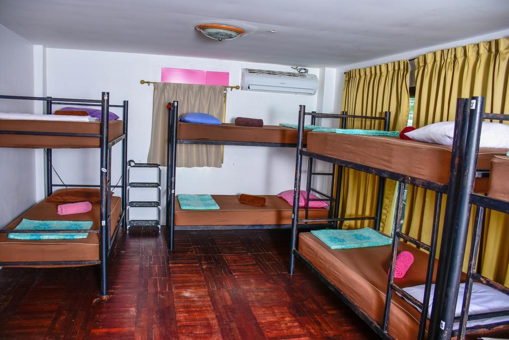 The Wanderlust Hostel Ko Pha Ngan Esterno foto