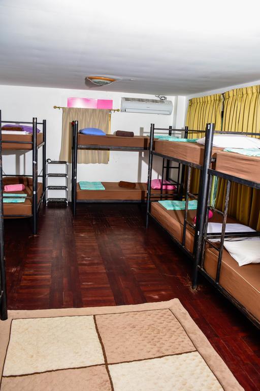 The Wanderlust Hostel Ko Pha Ngan Esterno foto