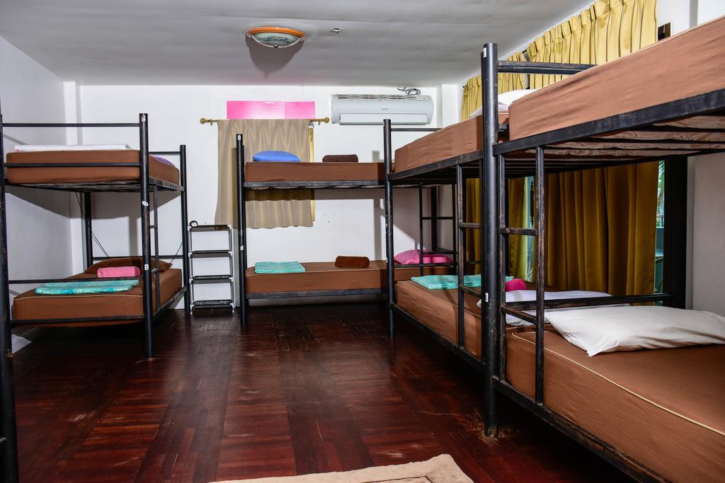 The Wanderlust Hostel Ko Pha Ngan Esterno foto